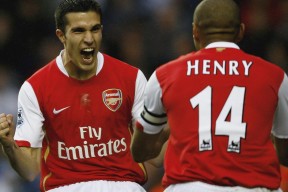 开云APP-大奖赛转会风云：川崎前锋盯上锋线强援，布伦森或成交易筹码