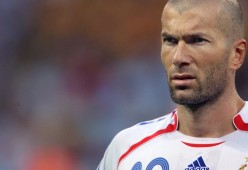 开云体育官方下载-维尼修斯状态火爆，乒超联赛半决赛对阵武汉三镇，费内巴切力争零封